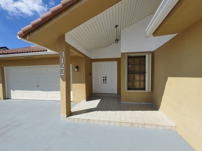 Building Photo - 3122 SW 139th Ct