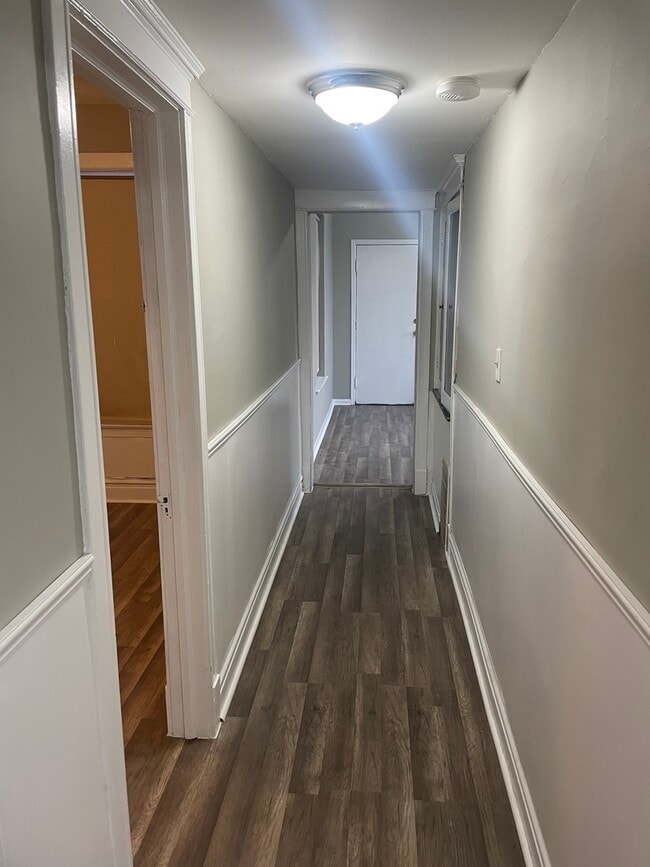 Foto del edificio - 451 E 111th St