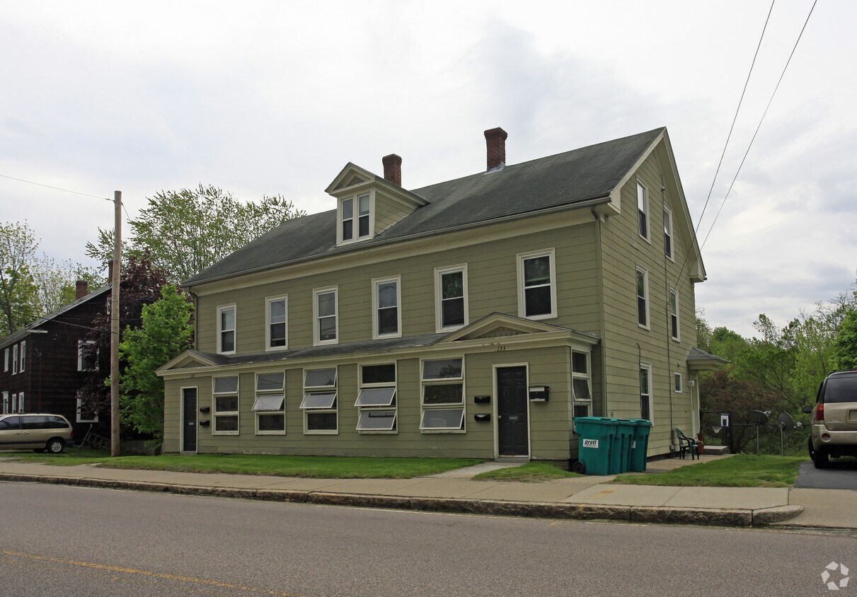 135 Mendon St, Uxbridge, MA 01569 Apartments in Uxbridge, MA