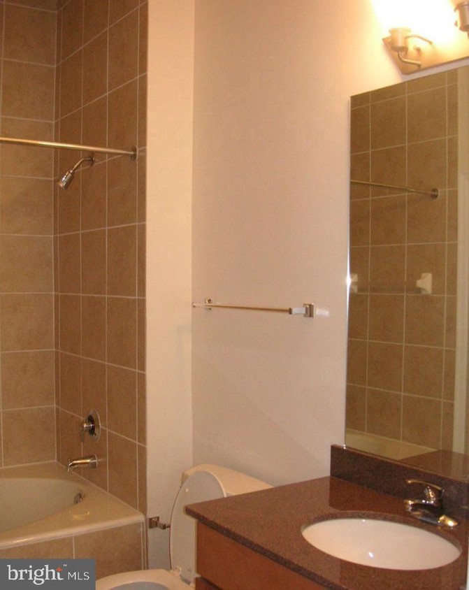 Primary Photo - 309 Holland Ln