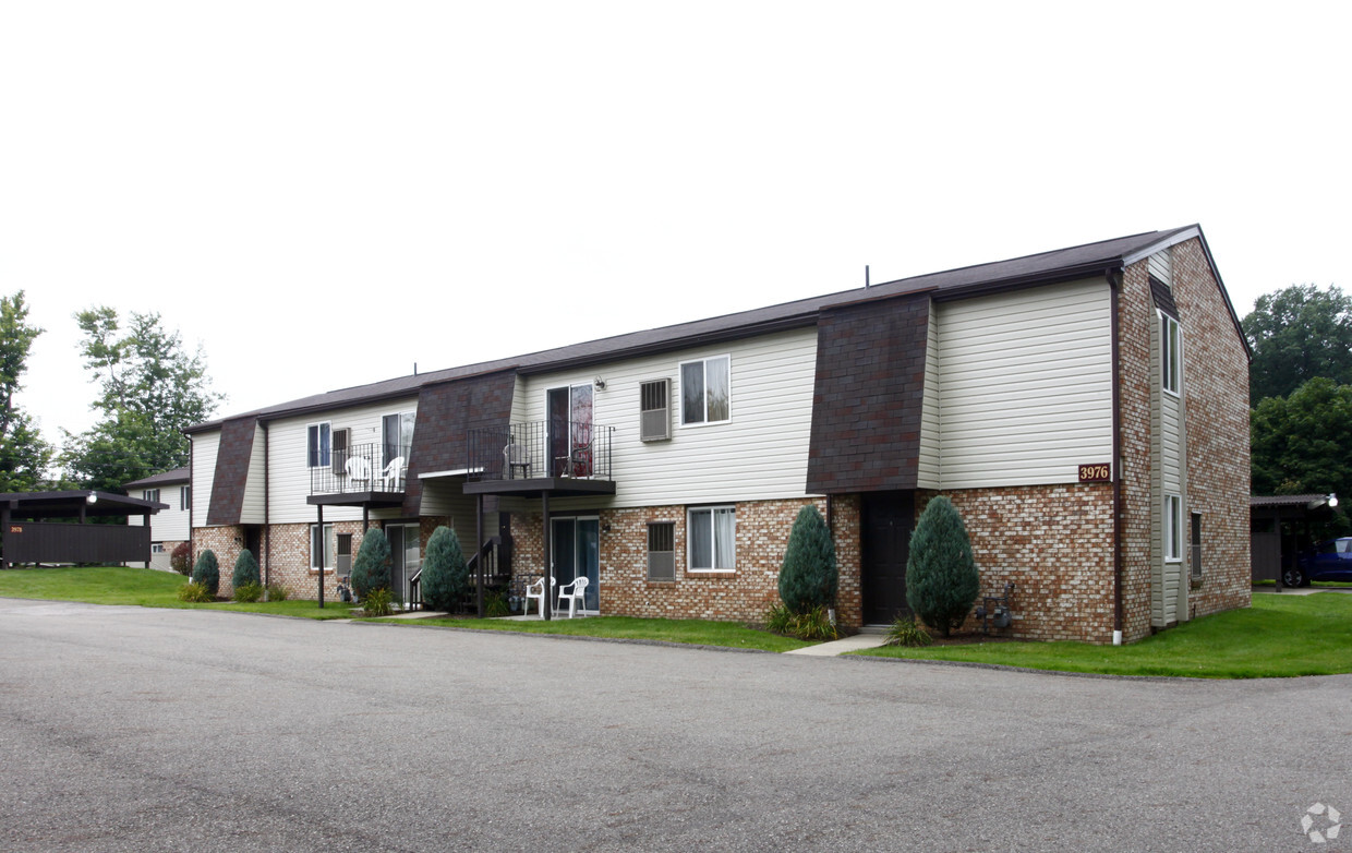 Primary Photo - Stone Bridge Apartments