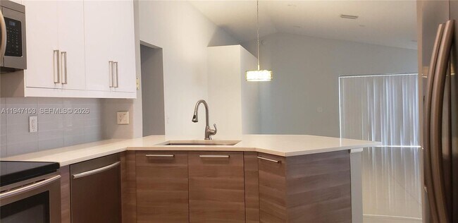 Building Photo - 1628 Salerno Cir