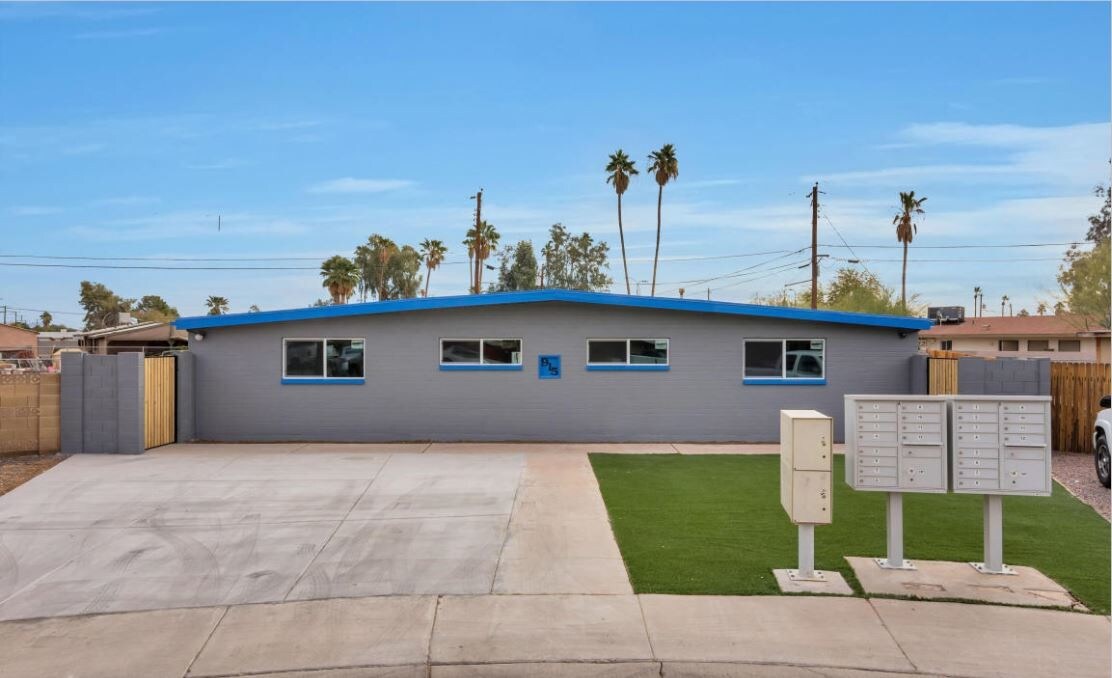 Foto principal - 915 S Kenwood Cir