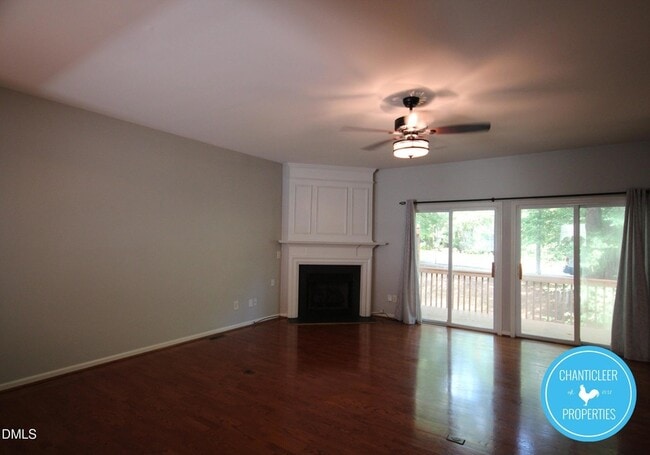 Building Photo - 5542 Red Robin Rd