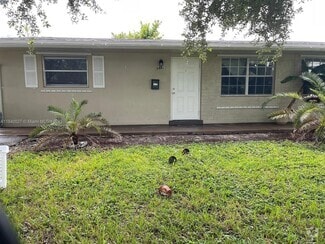 Building Photo - 9442 SW 52nd St
