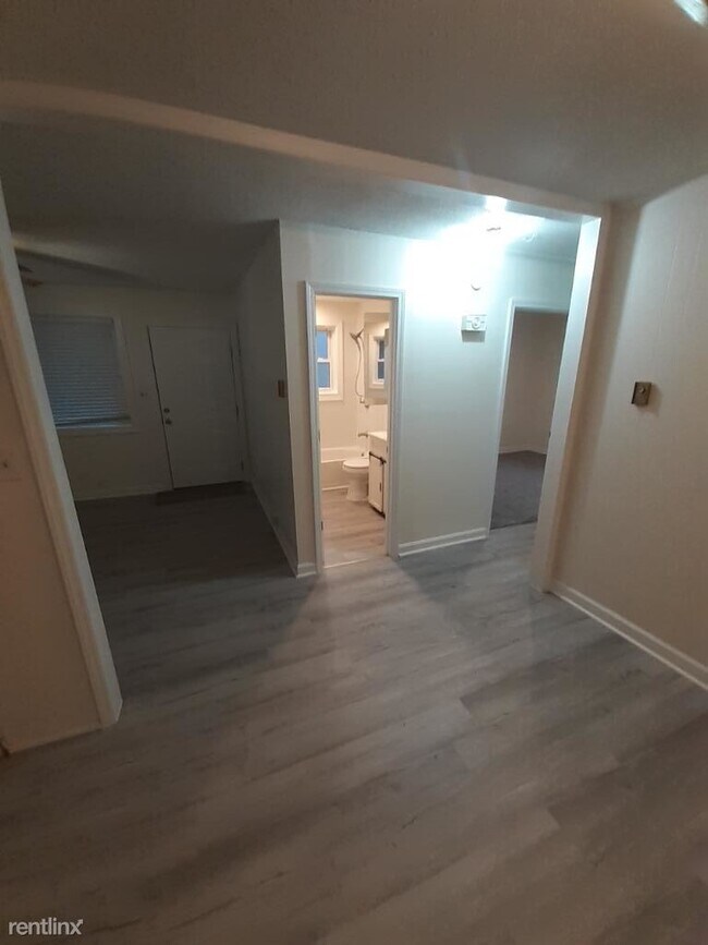 Building Photo - 2 br, 1 bath House - 2558 Amber Crest Drive