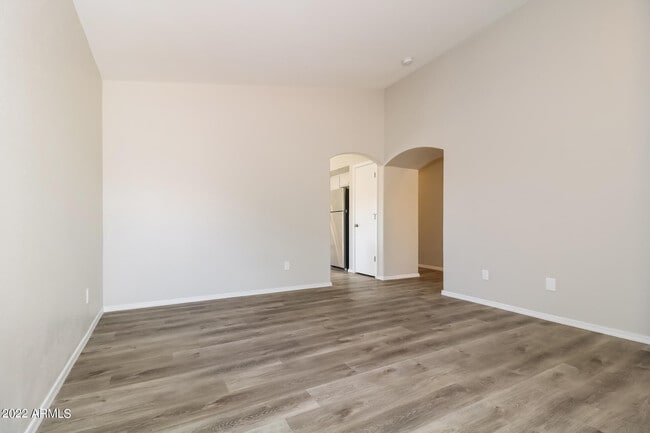 Building Photo - 12933 W Laurel Ln