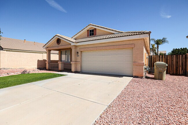 Foto del edificio - 4bed with pool