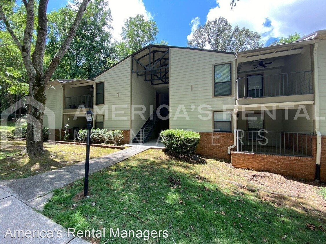 Foto principal - 2 br, 2 bath House - 106 Gables Drive
