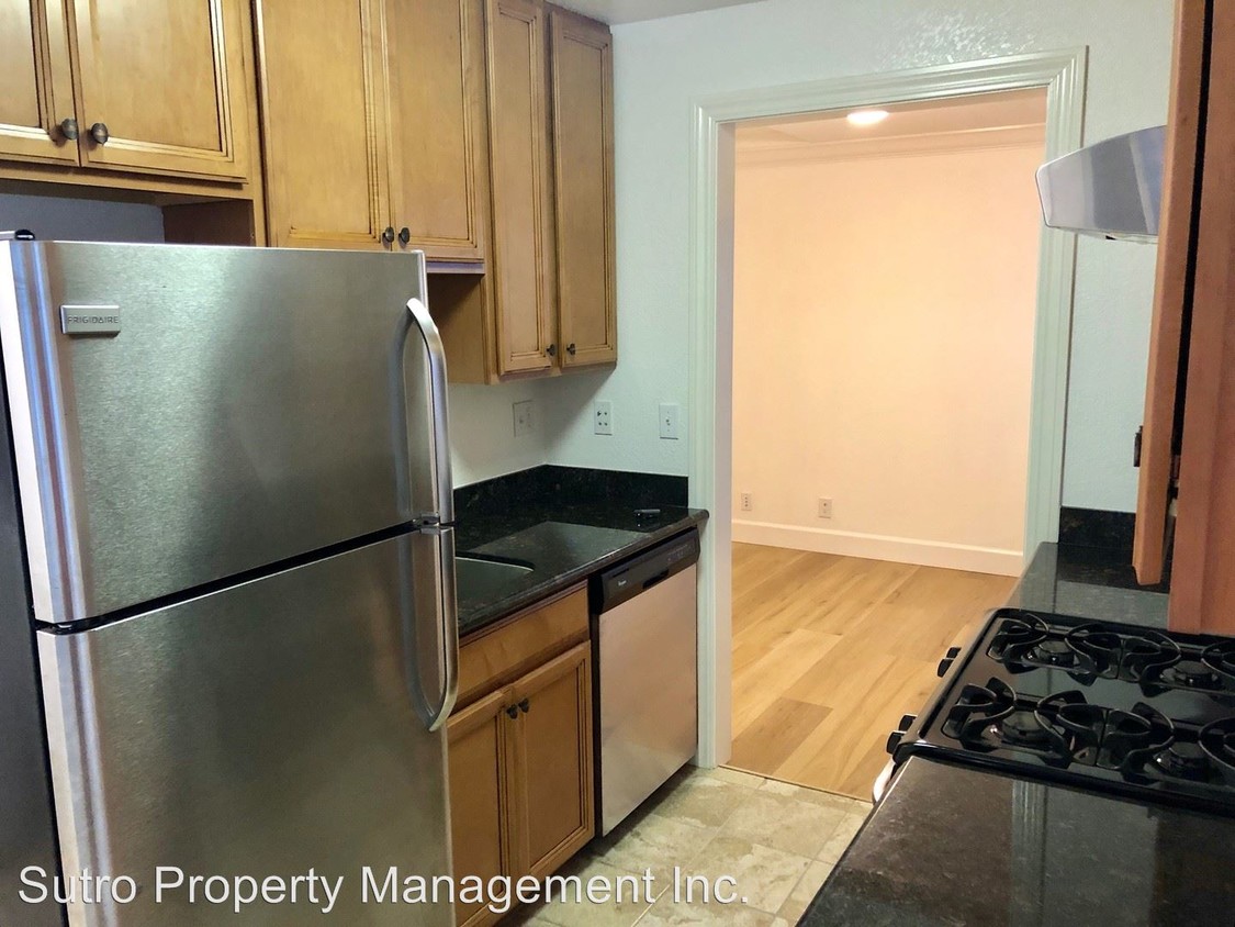 Primary Photo - 1109 Elm St