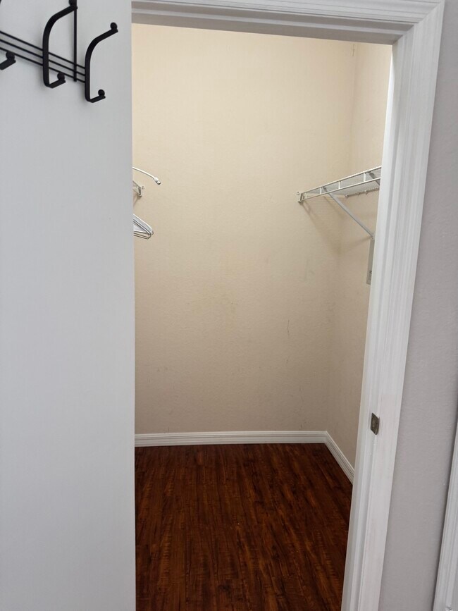 Foto del edificio - 15002 Arbor Reserve Cir