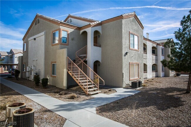 Foto del edificio - 4655 Gold Dust Ave