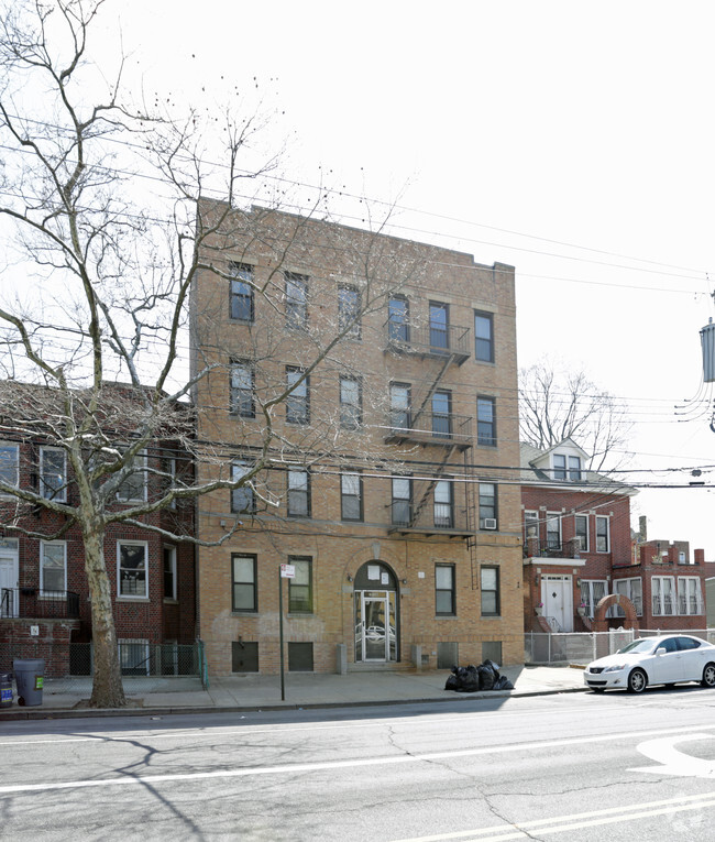 Foto del edificio - 3226 Bronxwood