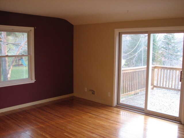 Foto del edificio - 221-227 Edgewood Ave N