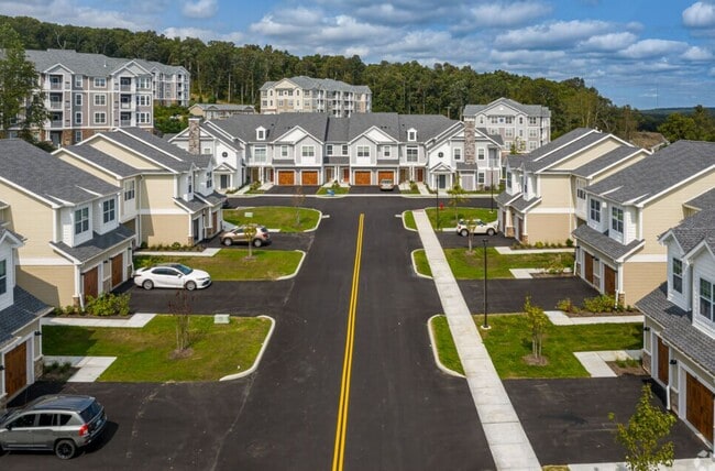 Building Photo - The Cove at Gateway Commons