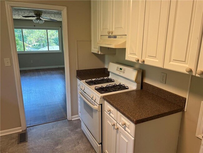 Foto del edificio - 7292 Westwood Lane Unit B