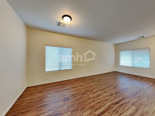Building Photo - 3906 N 294th Lane