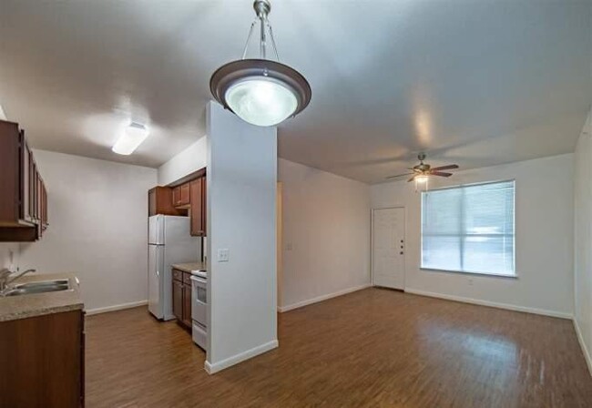 Foto del edificio - 2 bedroom in Houston TX 77040