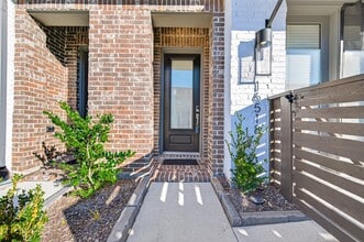 Building Photo - 16518 Texas Hill Country Rd