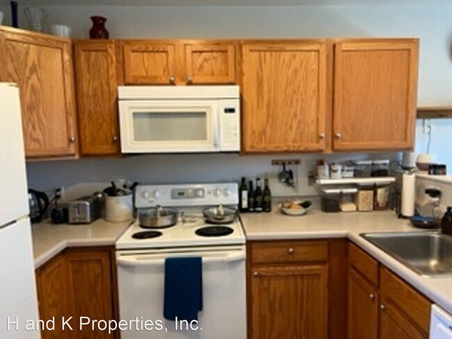 Building Photo - 2 br, 2.5 bath House - 205 Varner Lane