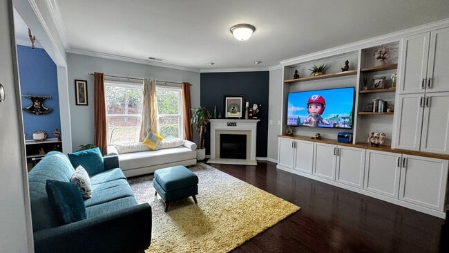 Photo - 318 OldCastle Dr Townhome