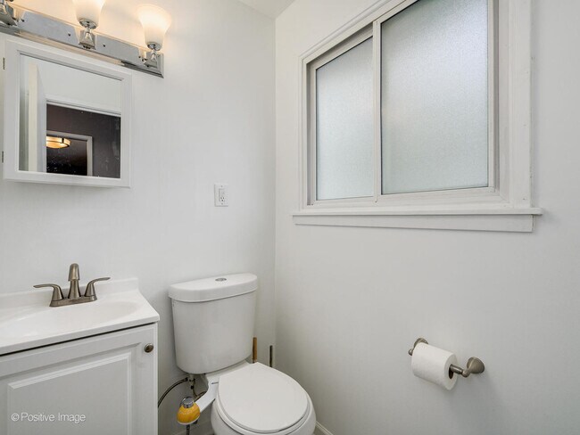 Foto del edificio - 2293 S Scott St