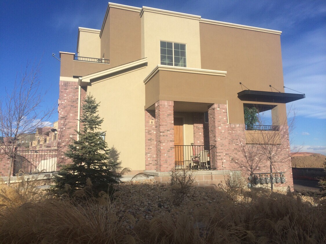 800 Elmhurst Dr, Highlands Ranch, CO 80129 Townhome Rentals in
