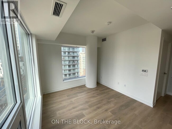 Building Photo - 82 Dalhousie St