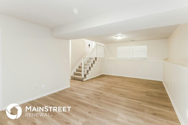 Foto del edificio - 11019 N Ditman Ave