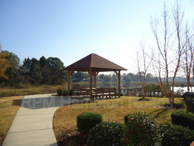 Building Photo - 851 Norview Ave