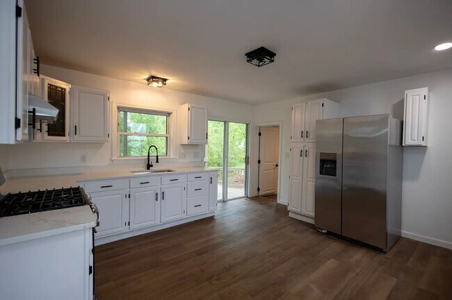 Foto del edificio - Beautifully renovated home