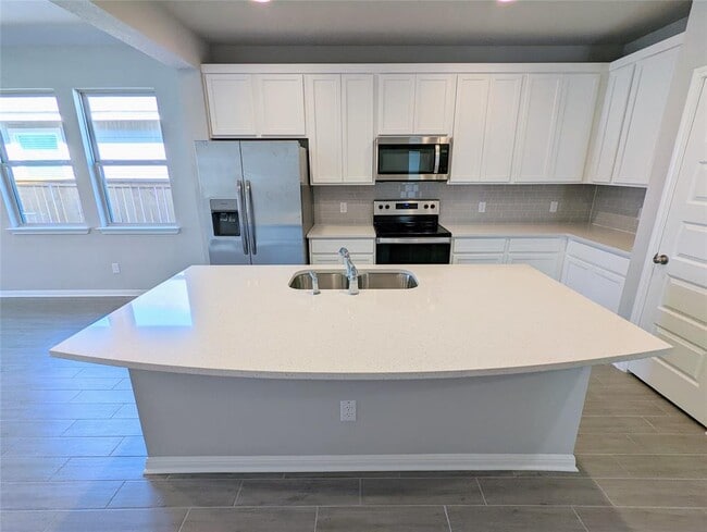 Building Photo - 121 Drifter Ln