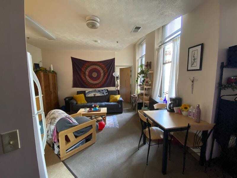 Primary Photo - 341 4th Ave