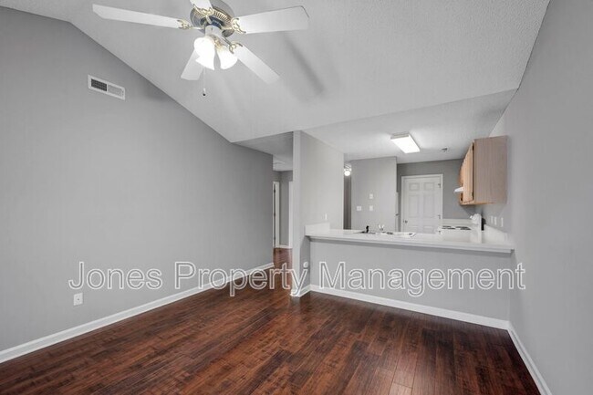 Foto del edificio - 1526 Union Rd