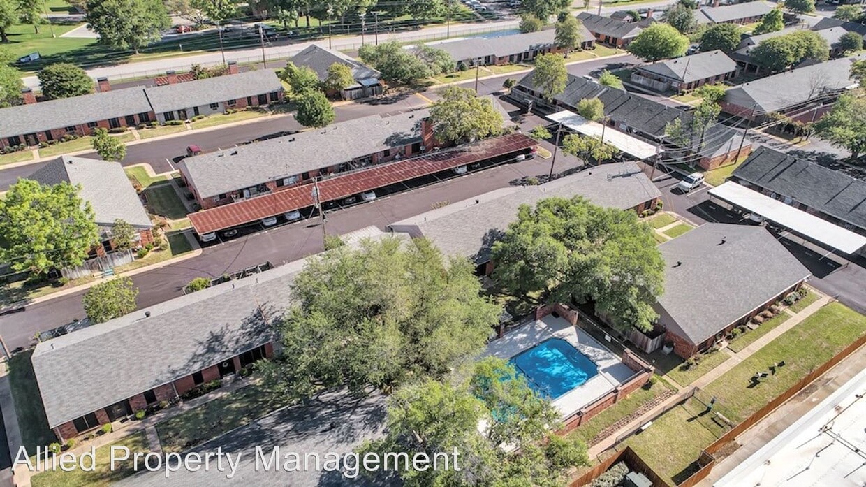Primary Photo - 4001 Old Bullard Rd