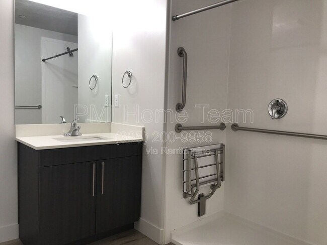 Foto del edificio - 2874 Kiesel Ave