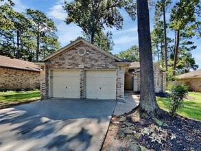 Building Photo - 10467 Twin Circles Dr
