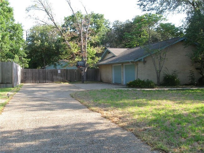 Building Photo - 3404 Socorro Trail