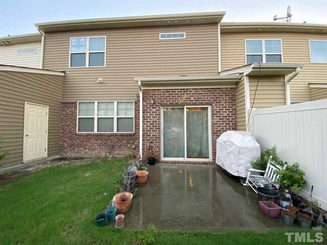 Foto del edificio - 507 Whitworth Ln