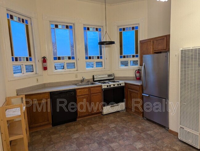 Foto del edificio - 4811 Shattuck Ave.