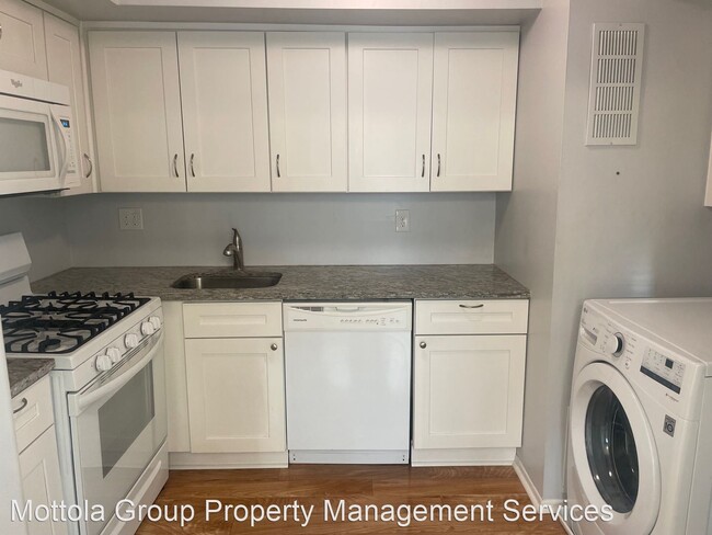 Building Photo - 3 br, 2 bath House - 912 Painters Crossing...