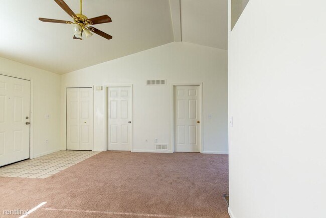 Building Photo - 3 br, 2 bath House - 46353 Dequindre Rd