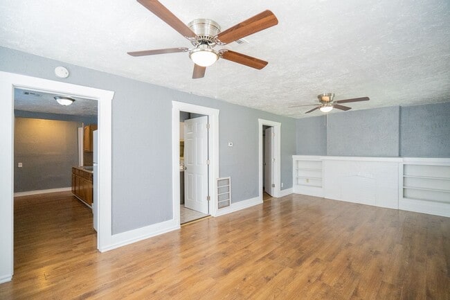 Photo - Beautiful 2 Bed 1 bath Home in OKC!