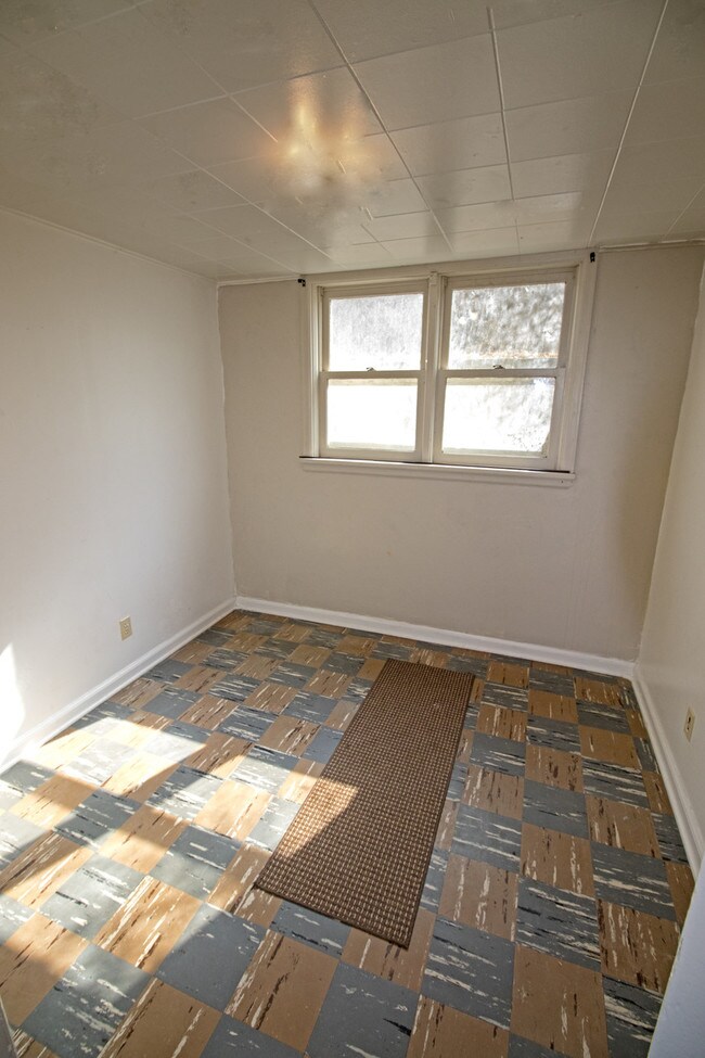 Photo - 445 N Cheyenne St