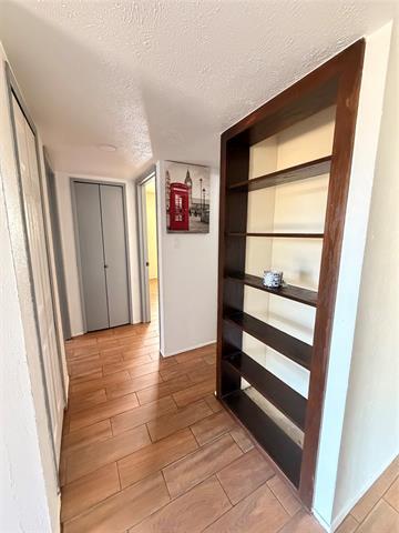 Foto del edificio - 7327 Cave Dr
