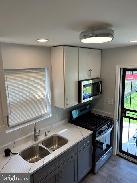 Foto del edificio - 1508 N Kenwood Ave