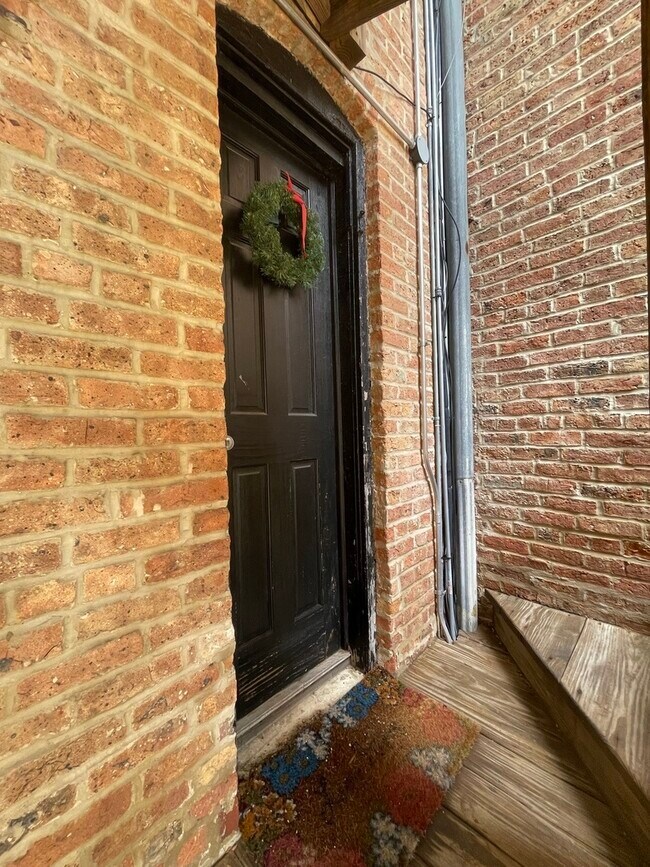Foto del edificio - 1856 N Lincoln Ave