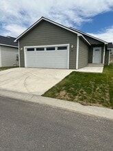 Building Photo - 123 9th Ave