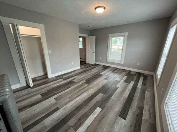 Building Photo - 483 Beacon St