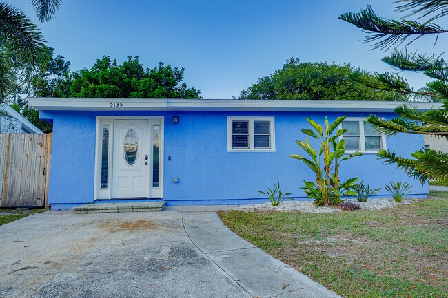 Foto del edificio - 5135 Newton Ave S
